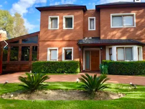 VENTA CASA 4 AMB PISCINA CAMPOS DE ALVAREZ