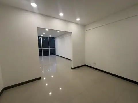 Oficina en Alquiler en Countries y Barrios Cerrados en Pilar, USD 700