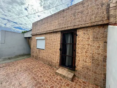 Venta de casa con amplio terreno