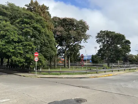 TERRENO Conesa esq Vedia