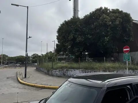 TERRENO Conesa esq Vedia apto construcción con vista abierta