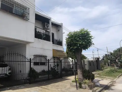 Venta de Geriátrico y vivienda en Berisso