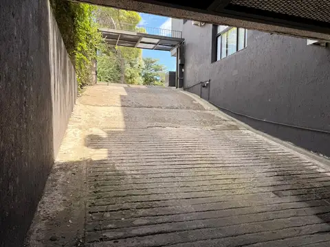 Cochera en Venta para coche grande