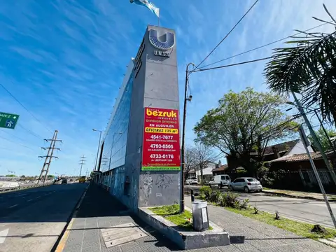 Oficina en Alquiler en San Isidro