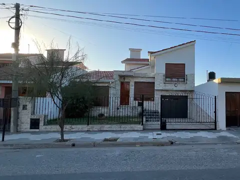 Casa en Venta Barrio las Violetas de Río Tercero