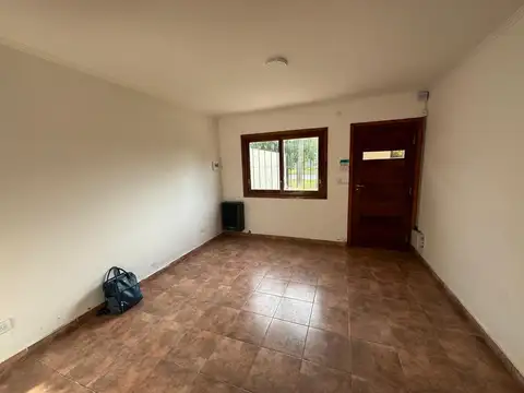 Av. Jacinto Peralta Ramos  al 2800