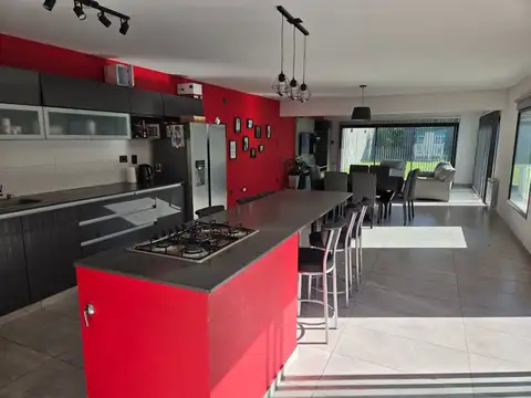 132 bis e/ 508 y 509 2300