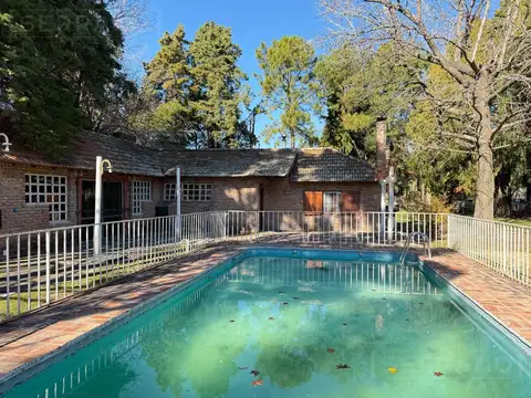 NOT. Venta. Casa 3 amb con galeria cerrada. APTA CREDITO.  Parque Sakura