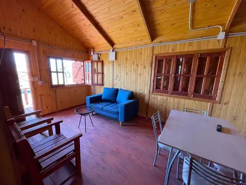 Casa 10 ambientes con 4 baños