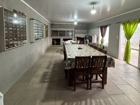 Calle 202 bis entre 33 y 34