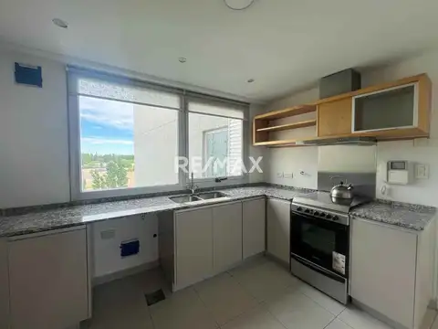 Departamento en Alquiler de 3 dormitorios