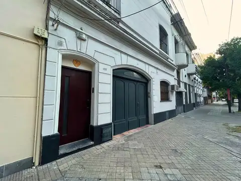 VENTA - Casa en PH de 2 dormitorios en Abasto, Rosario