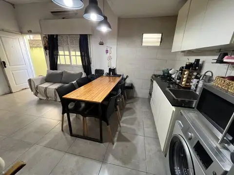 Depto Tipo Casa en Venta de 3 ambientes