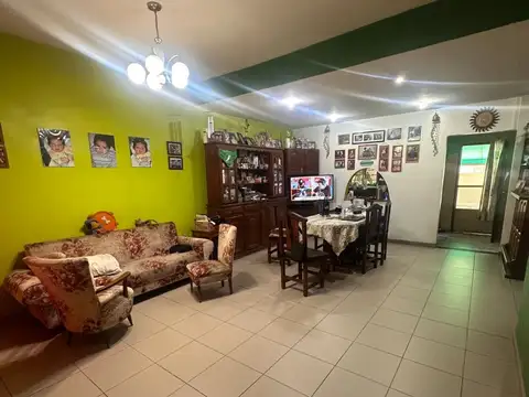Casa en Venta en Gregorio De Laferrere, USD 320.000