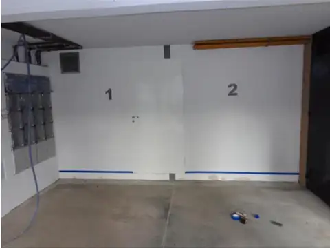 Cochera en Alquiler Cubierta.-