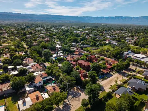 Juan B Villanueva esquina Rodolfo Riege 100
