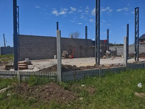 Venta galpón en Roldan