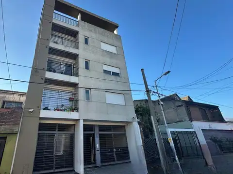 Departamento en Alquiler en Avellaneda, $ 400.000