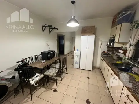 VENTA PH TRES AMBIENTES CASTELAR