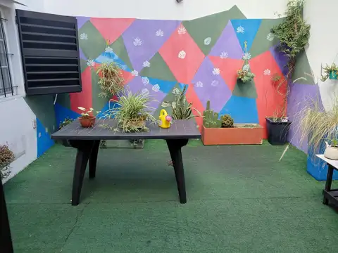 VENTA PH TIPO CASA AL FRENTE  CON COCHERA  EL PALOMAR SE ACEPTA PERMUTA