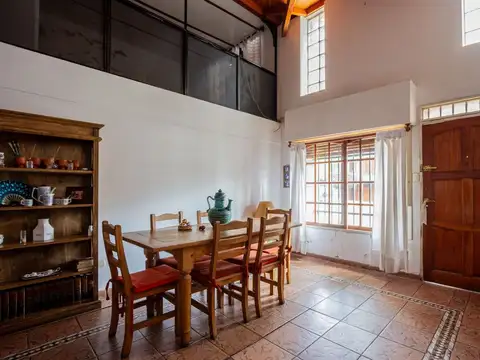 Depto Tipo Casa en Venta en Flores, USD 169.000