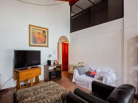 Depto Tipo Casa en Venta 35 años