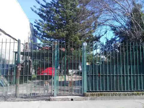 VENTA Terreno - Lote 10 x 33 con vivienda a refaccionar o demoler en José León Suárez, San Martin, G.B.A. Zona Norte