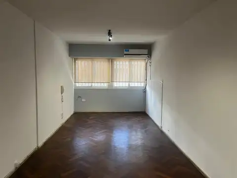 Corrientes al 600. 02.