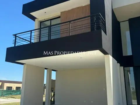 Venta Casa en El Principado 5 Dormitorios Canning