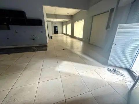 Local - Alquiler - Argentina, Tres de Febrero - Cavassa 2606