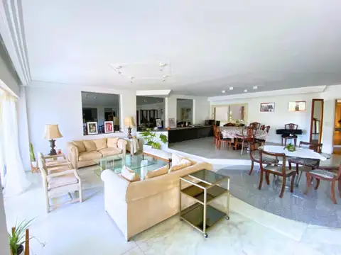 Departamento en Venta de 4 dormitorios