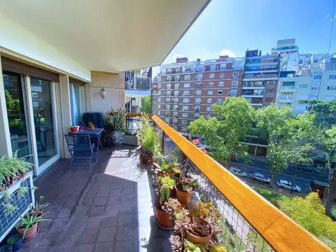 Departamento 6 ambientes con 3 baños