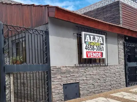 CASA AMERICANA DE 4 AMB. EN RAMOS MEJIA