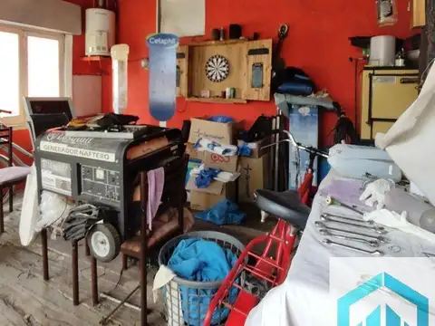 Casa 4 ambientes con 2 baños