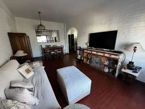 Departamento 4 ambientes con 2 baños