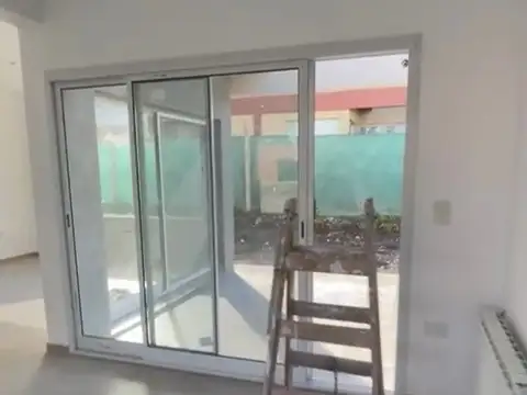 Casa en Venta en Pilar del Este - Casas del Este, USD 120.000