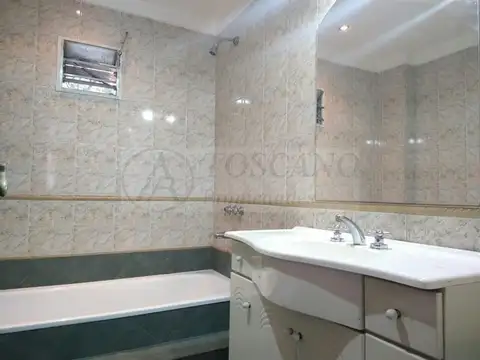 Casa 5 amb con salida a  2 calles