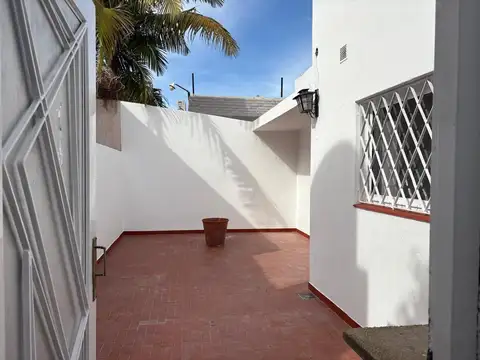 Depto Tipo Casa en Venta 60 años