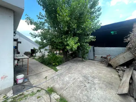 GALPON 100 M2 C/TRIFASICA, EN PH + OFICINA, A MTS. RUTA 3