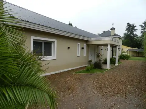 Rosa de Giordano esquina Florencio Parravicini 1600