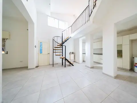 Depto Tipo Casa en Venta de 3 dormitorios