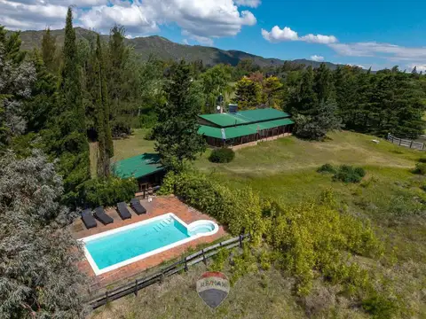 VENTA CASA DE CAMPO EN 4 HS 6 DORM CALAMUCHITA CBA