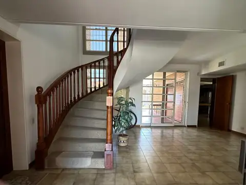 Casa en Venta en Paso del Rey, USD 370.000