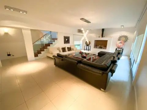 Casa en Venta en Countries y Barrios Cerrados en Pilar, USD 620.000