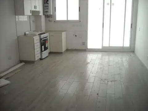 Cachimayo 800, Piso 1