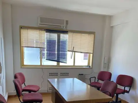 ALQUILER  3 oficinas conectadas amplias y luminosas, excelente ubicación