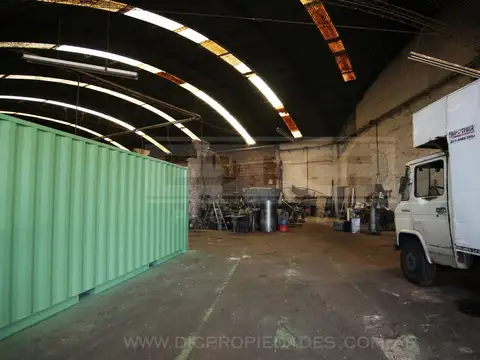 Av. Andres Rolón al 1200 entre Francia y Tomkinson