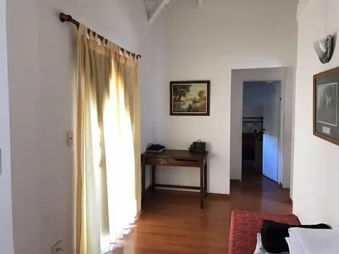 Casa en Venta con renta, Barrio Privado Bermudas, Pilar