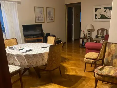 Departamento 3 ambientes sobre Av. Corrientes