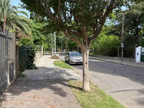 Casa en Venta en Villa Sarmiento, USD 255.000